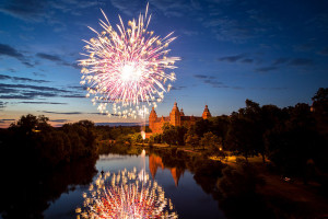 abschluss_feuerwerk_volksfest_aschaffenburg_2014_14374094338